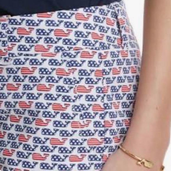 VINEYARD VINES Flag Whale Print Short - Picture 6 of 16